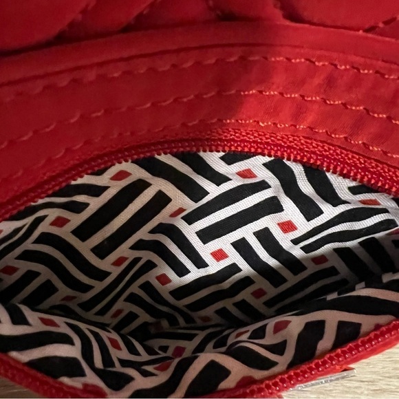 VERA BRADLEY Red Microfiber Zipper Hipster Crossbody Travel Light Minimalist - Picture 4 of 14